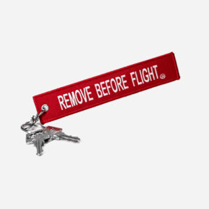 Llavero remove before flight